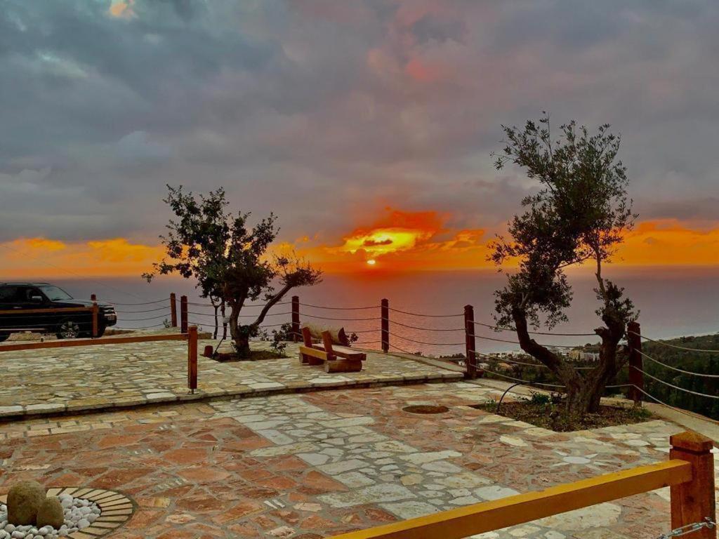 Rahoni Park & Suites Dhërmi Buitenkant foto