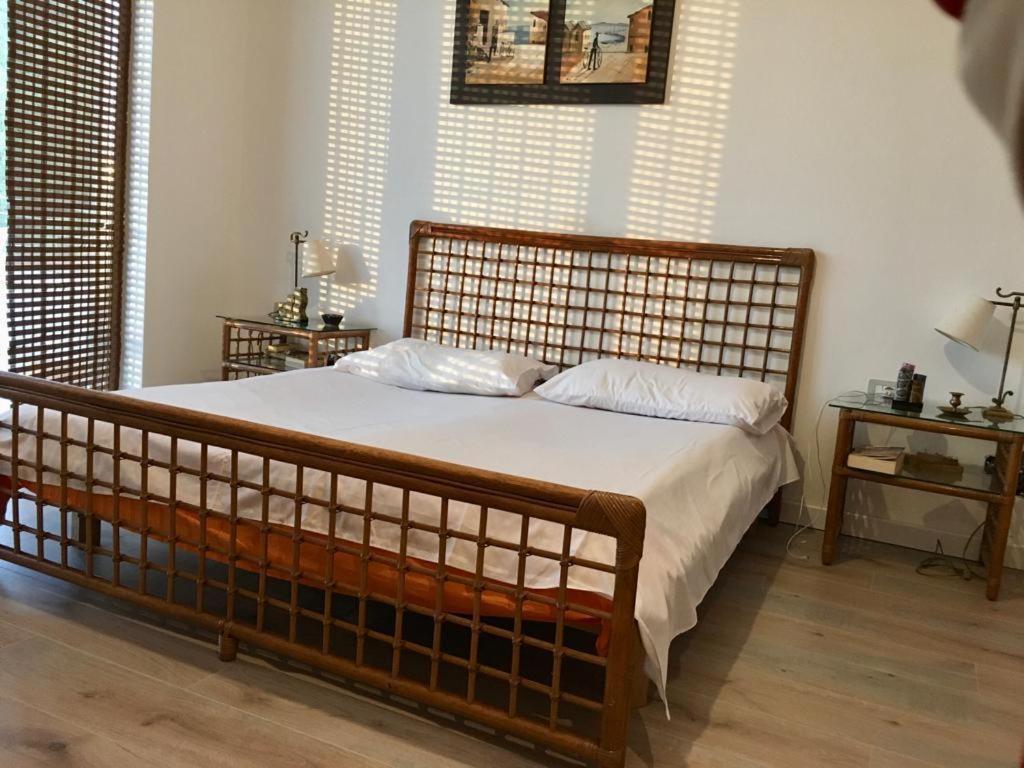 Rahoni Park & Suites Dhërmi Buitenkant foto