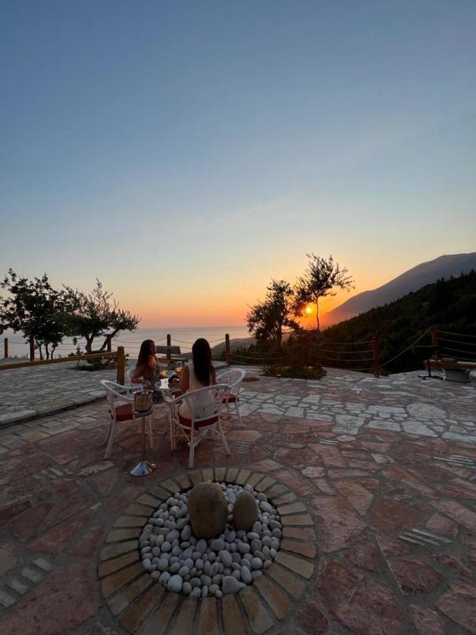 Rahoni Park & Suites Dhërmi Buitenkant foto