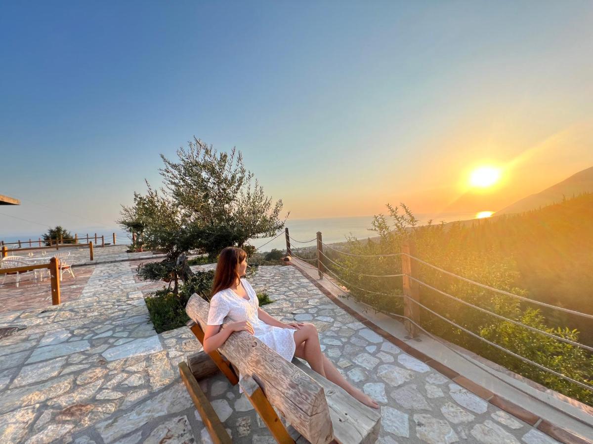Rahoni Park & Suites Dhërmi Buitenkant foto