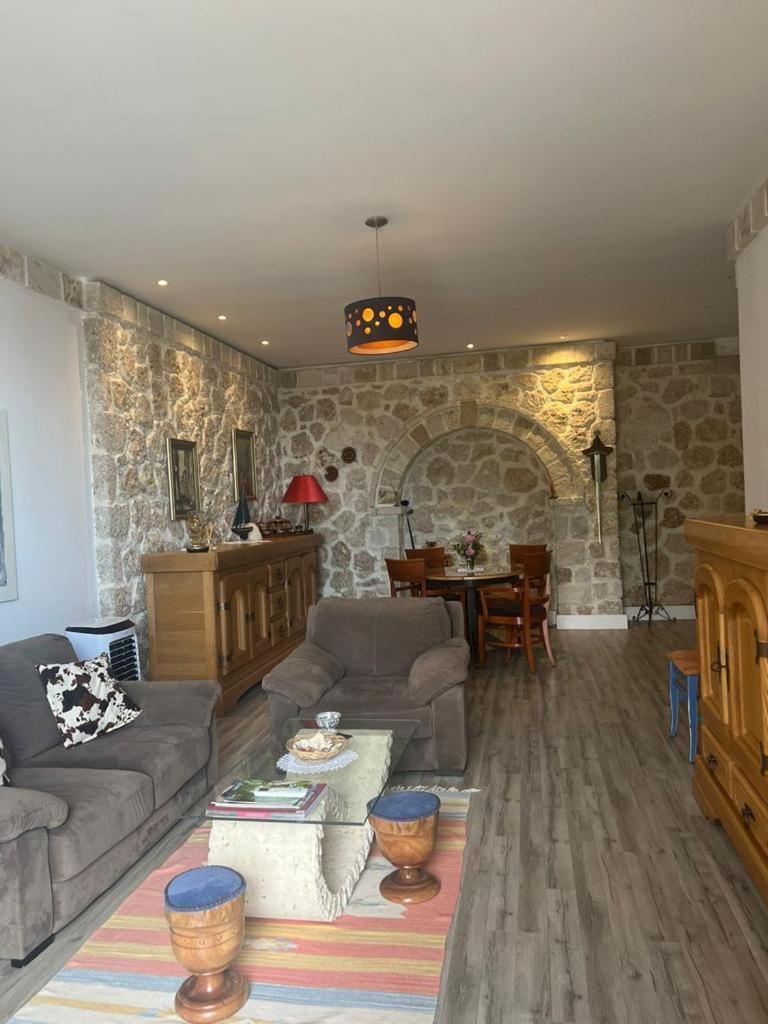 Rahoni Park & Suites Dhërmi Kamer foto