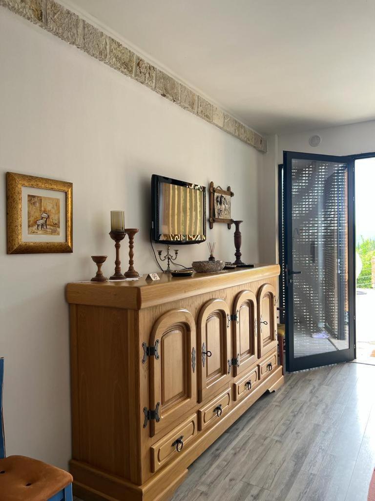 Rahoni Park & Suites Dhërmi Kamer foto