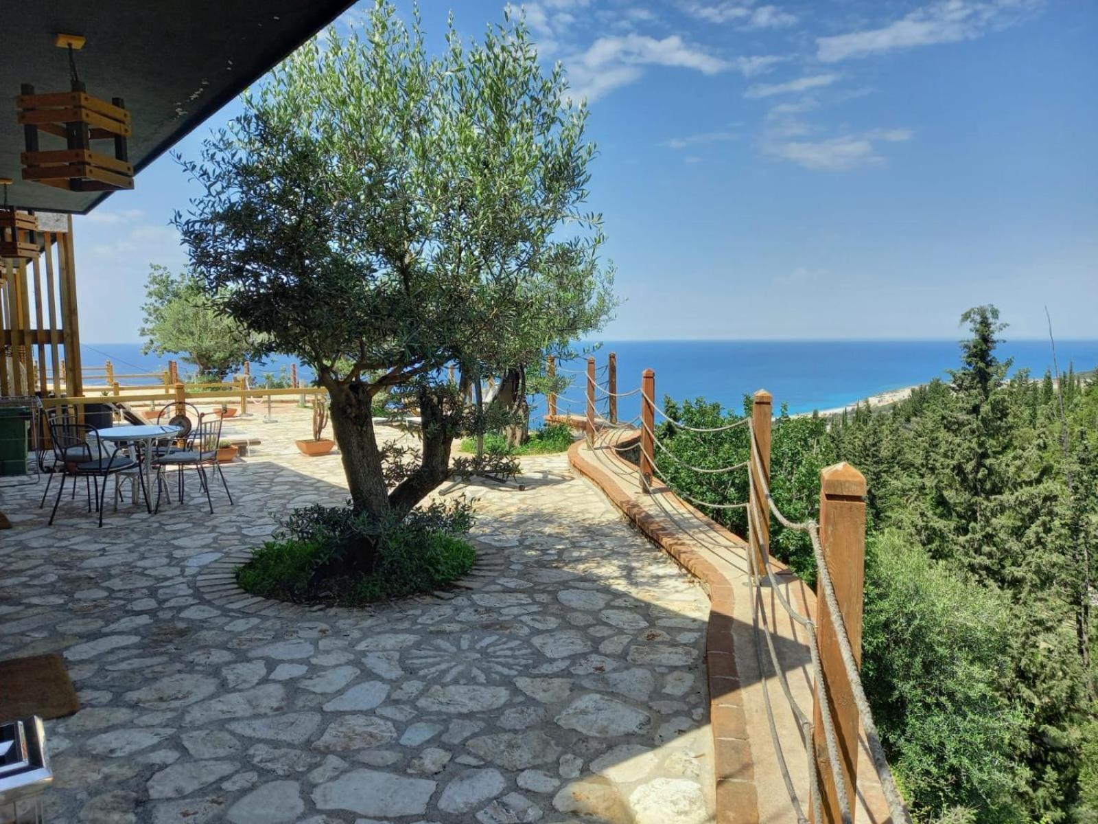 Rahoni Park & Suites Dhërmi Buitenkant foto