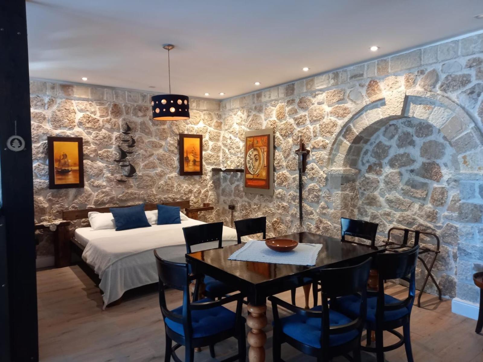 Rahoni Park & Suites Dhërmi Buitenkant foto