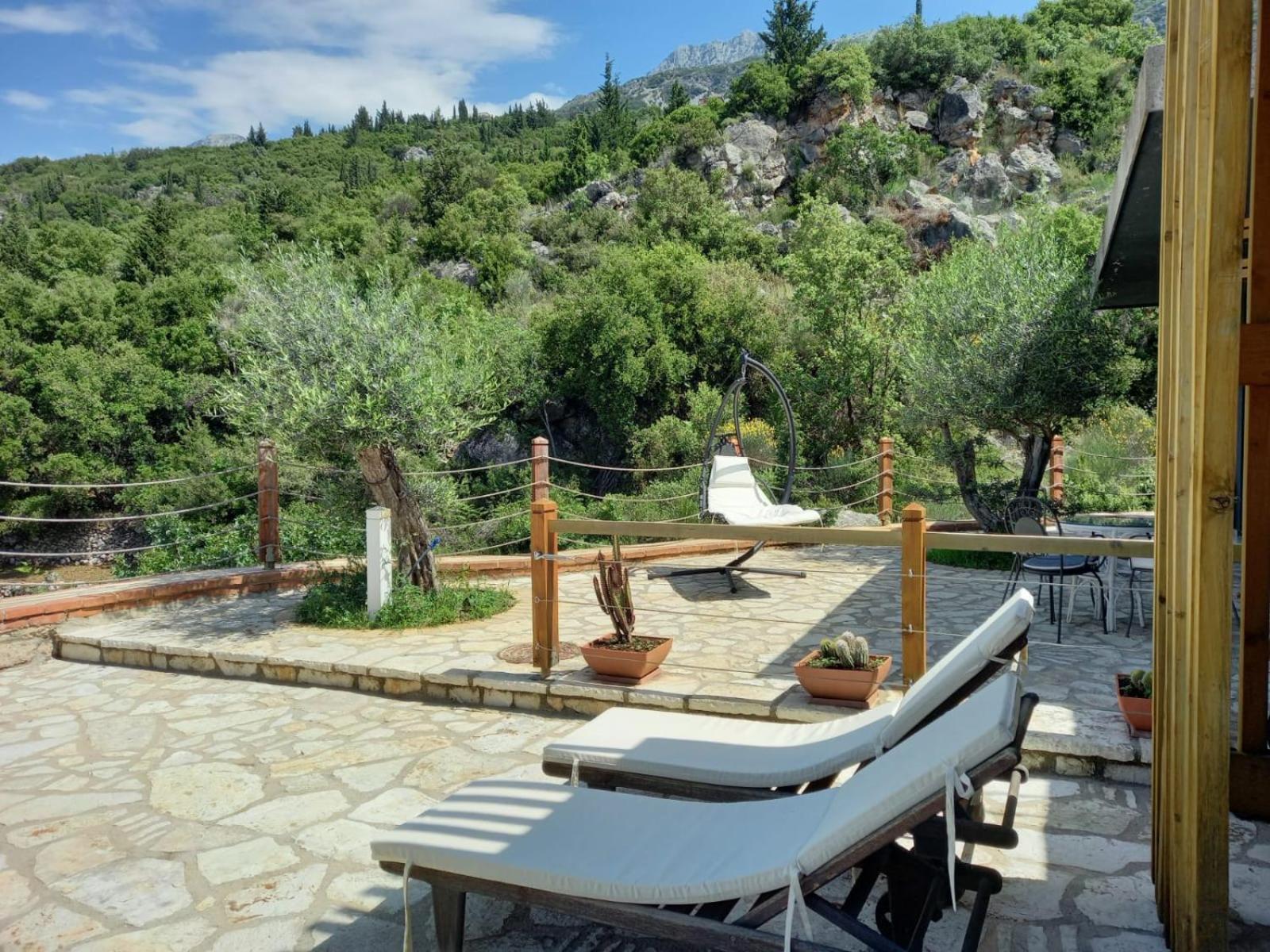 Rahoni Park & Suites Dhërmi Buitenkant foto