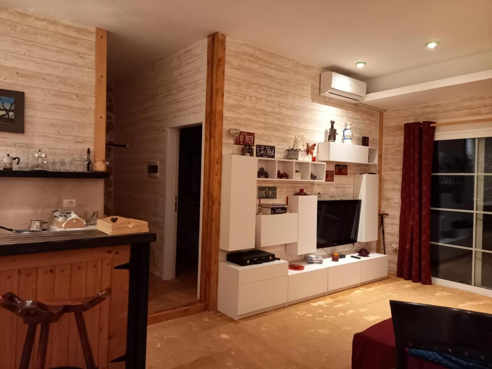 Rahoni Park & Suites Dhërmi Buitenkant foto